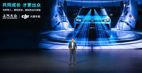 智能驾驶新标杆：上汽大众小帕的加塞应对技术解析