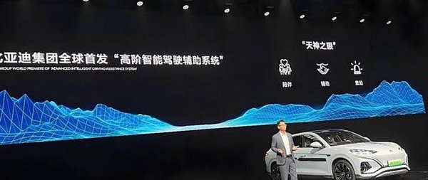 智能驾驶：从技术突破到市场普及的全面解析