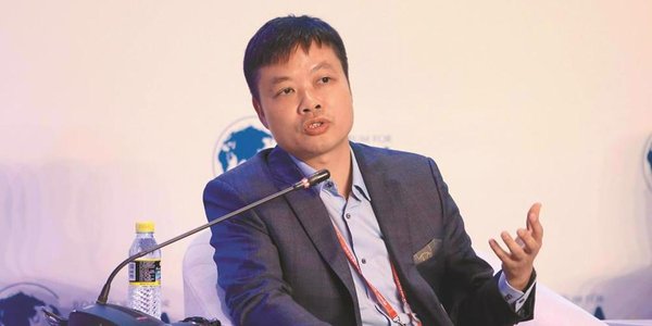 特斯拉FSD与小鹏NGP：智能驾驶的巅峰对决