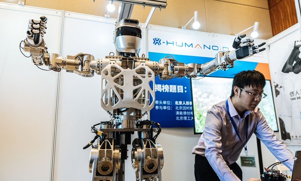 AI机器人技术布局：从家用机器人到人形机器人的未来变革