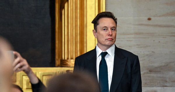 Neuralink与DOGE小组：马斯克的科技帝国如何重塑政府效率