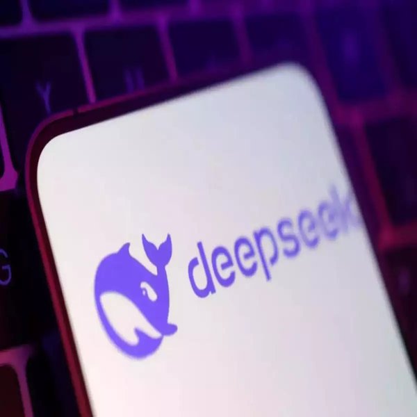 DeepSeek的长思维链模式：AI医疗与开源生态的双重革新