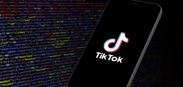 数字巴洛克美学：从TikTok的算法叙事到古乐复兴